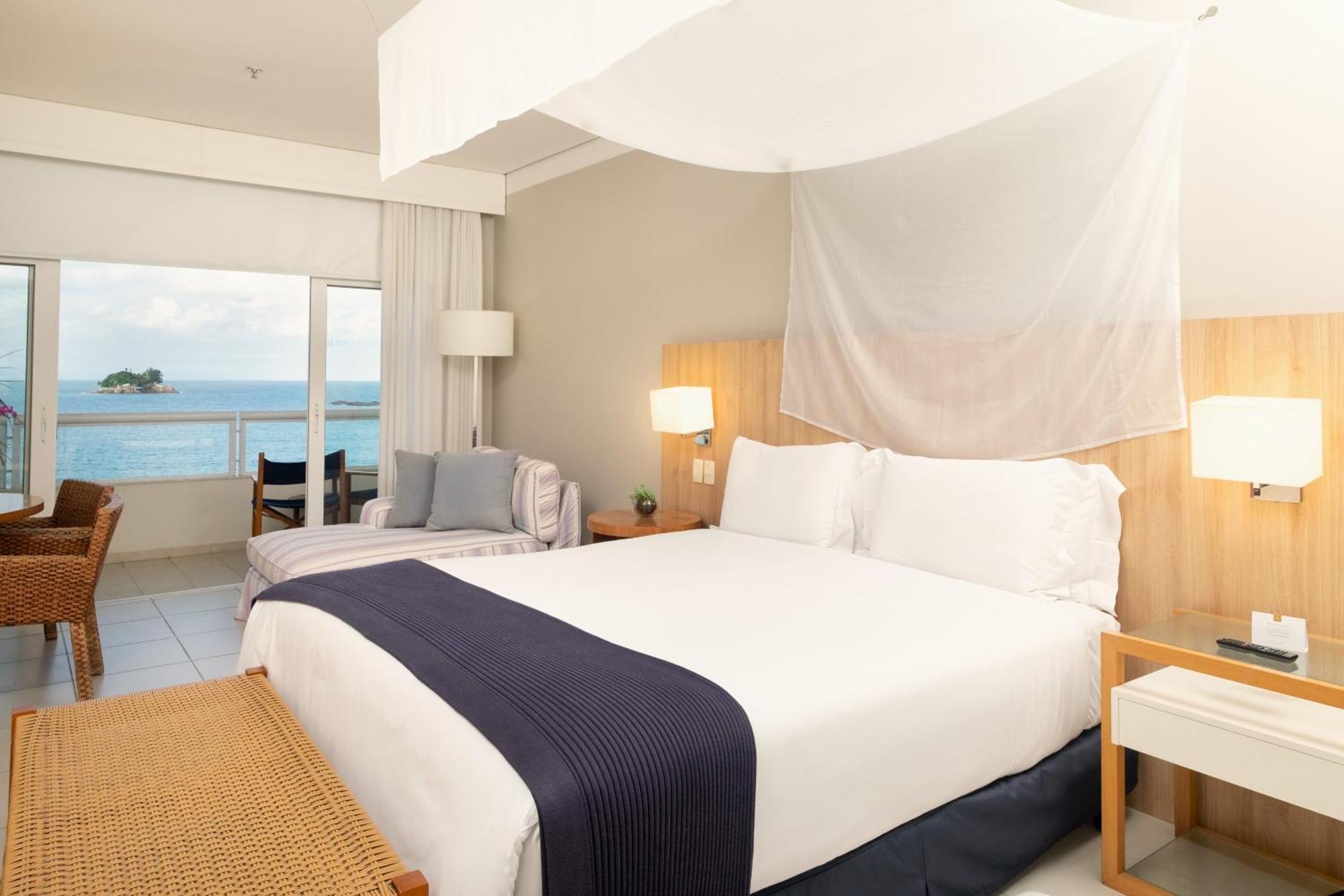 Deluxe Double Room with Balcony - Seafront